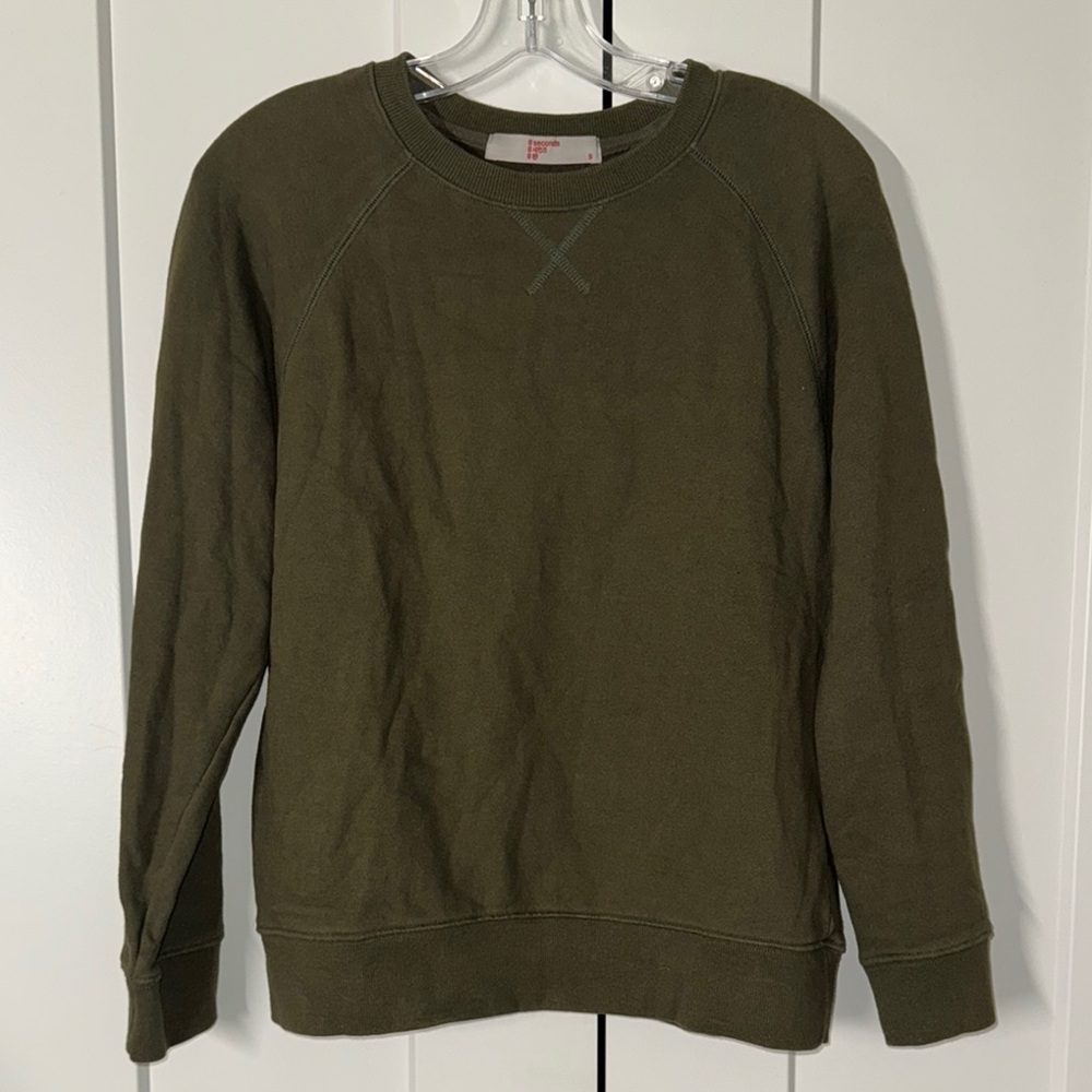 Green Crewneck Sweater with Long Sleeves